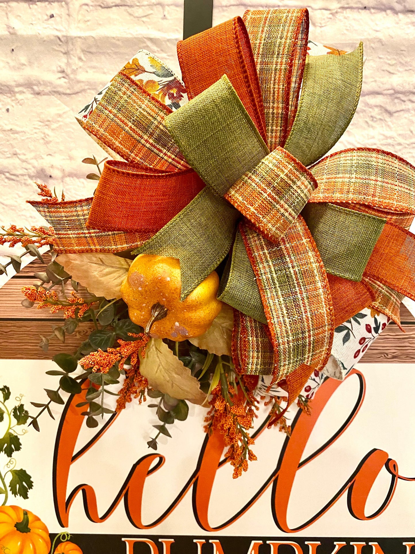 Fall Hello Pumpkin Door Hanger, Fall Pumpkin Door Hanger, Fall Pumpkin Porch Decoration, Door Hanger with Pumpkin and Fall Florals