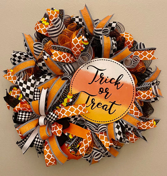 Halloween Trick or Treat Wreath for Door, Halloween Trick or Treat Wreath for Porch, Candy Corn Trick or Treat Wreath, Trick or Treat Decor
