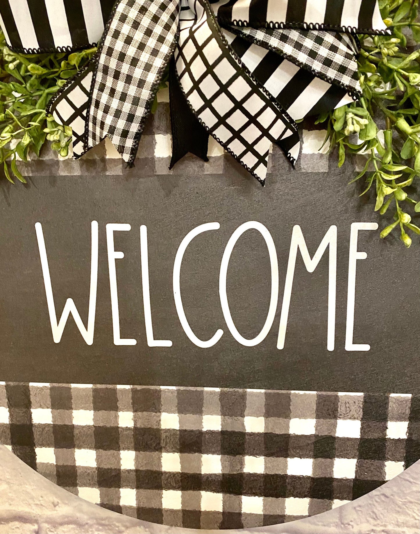 Black and White Welcome Wood Door Hanger, Wood Welcome Door Hanger, Black and White Plaid Welcome Door Hanger, Welcome Wall Decoration