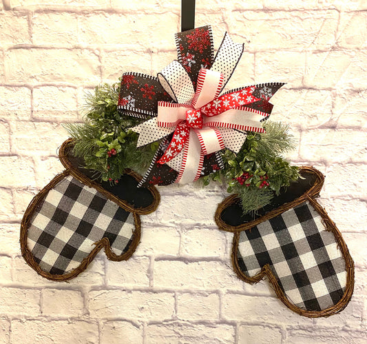 Buffalo Plaid Winter Mittens Door Hanger, Buffalo Plaid Winter Mittens Porch Decoration, Buffalo Plaid Winter Mittens Home Decoration