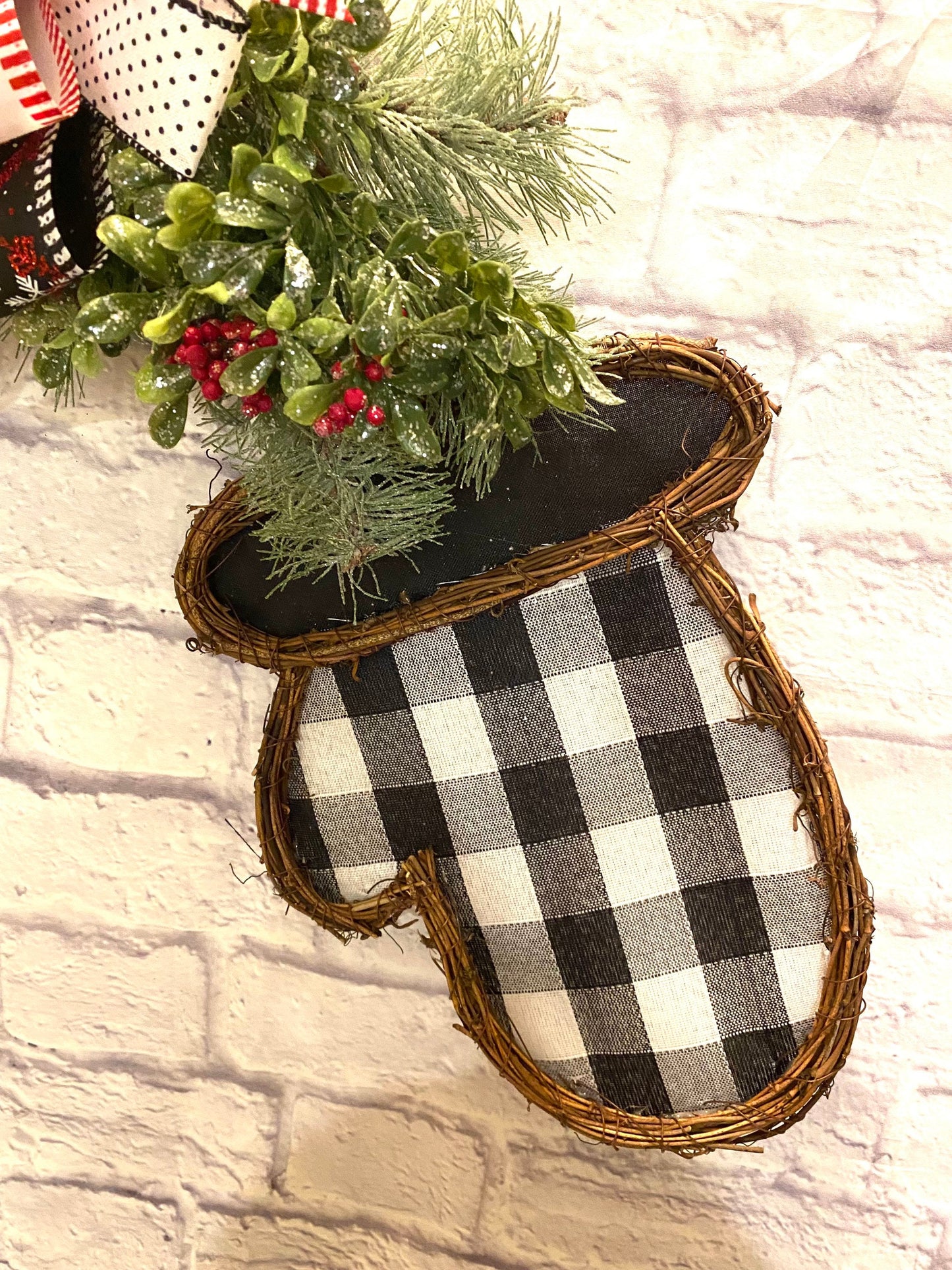 Buffalo Plaid Winter Mittens Door Hanger, Buffalo Plaid Winter Mittens Porch Decoration, Buffalo Plaid Winter Mittens Home Decoration