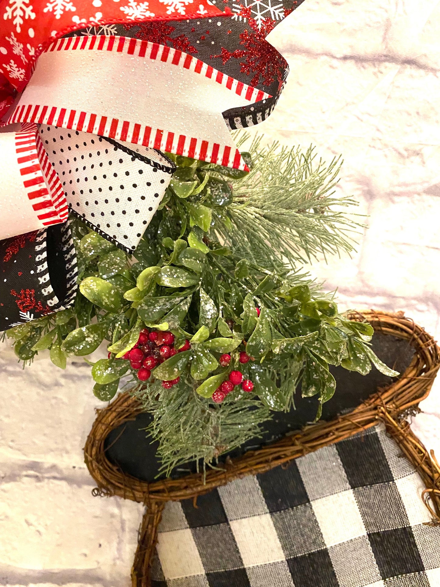 Buffalo Plaid Winter Mittens Door Hanger, Buffalo Plaid Winter Mittens Porch Decoration, Buffalo Plaid Winter Mittens Home Decoration