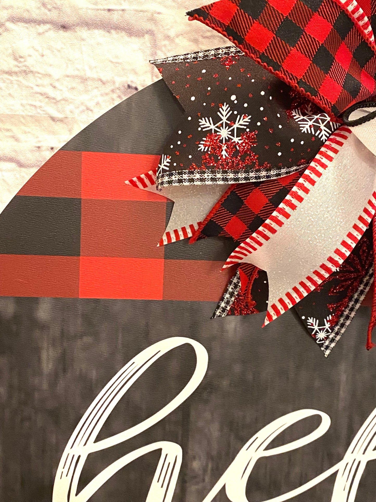 Rustic Winter Buffalo Plaid Hello Door Hanger for Door, Winter Buffalo Plaid Hello Door Hanger for Porch, Black & Red Winter Hello Sign