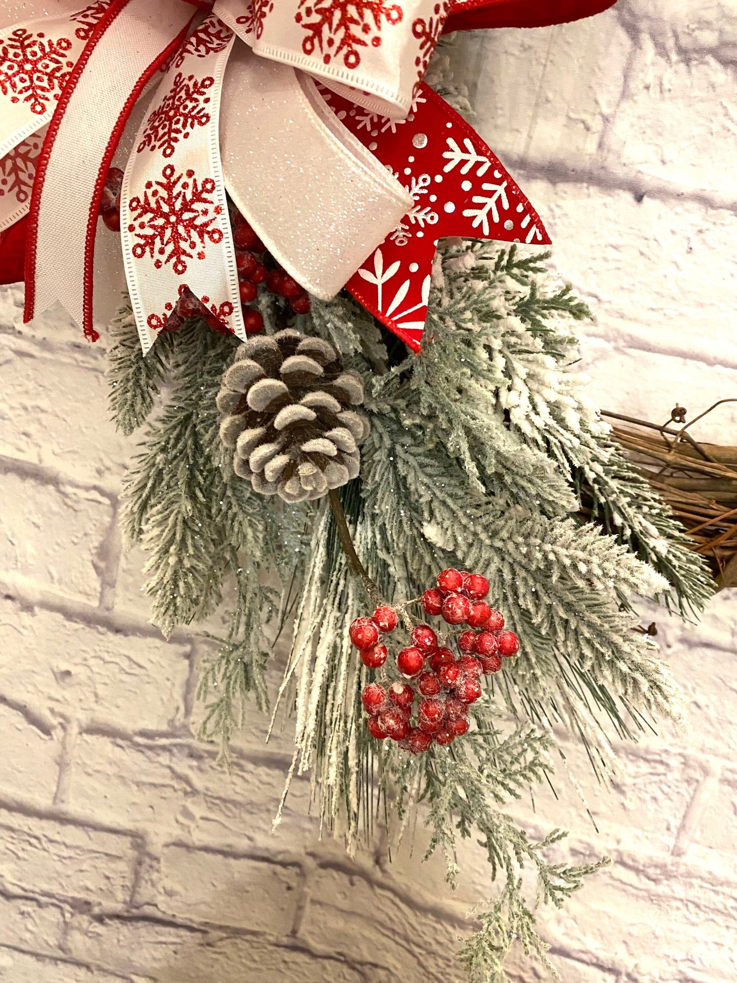 Winter Snowflake Grapevine Wreath, Christmas Snowflake Grapevine Wreath l, Winter Snowflake Twig Wreath, Christmas Snowflake Twig Wreath