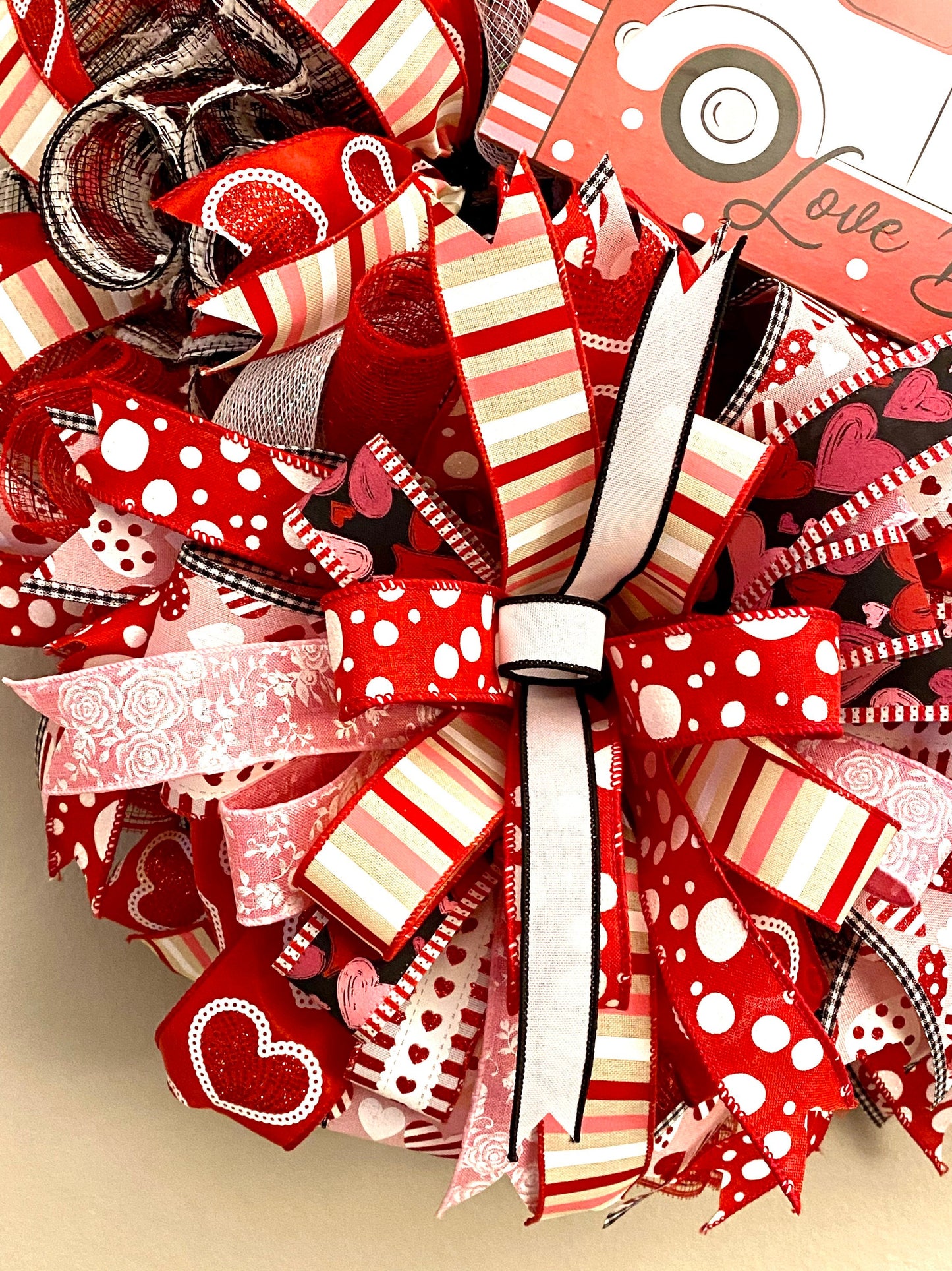 Red and Black Love Bug Valentines Wreath for Door, Love Bug Valentines Wreath for Porch, Red and Black Valentines Decoration for Home