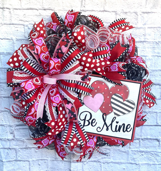 Valentines Wreath for Front Door, Be Mine Valentines Wreath, Red and Black Valentines Wreath, Heart Valentines Wreath, Valentines Home Decor