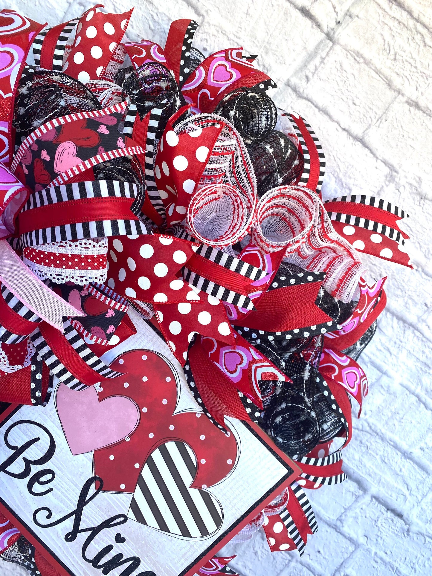 Valentines Wreath for Front Door, Be Mine Valentines Wreath, Red and Black Valentines Wreath, Heart Valentines Wreath, Valentines Home Decor