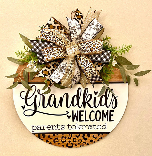 Grandkids Welcome, Welcome Door Hanger, Leopard Print Door Hanger, Leopard Print Home Decor, Welcome Home Decor, Welcome Porch Decor