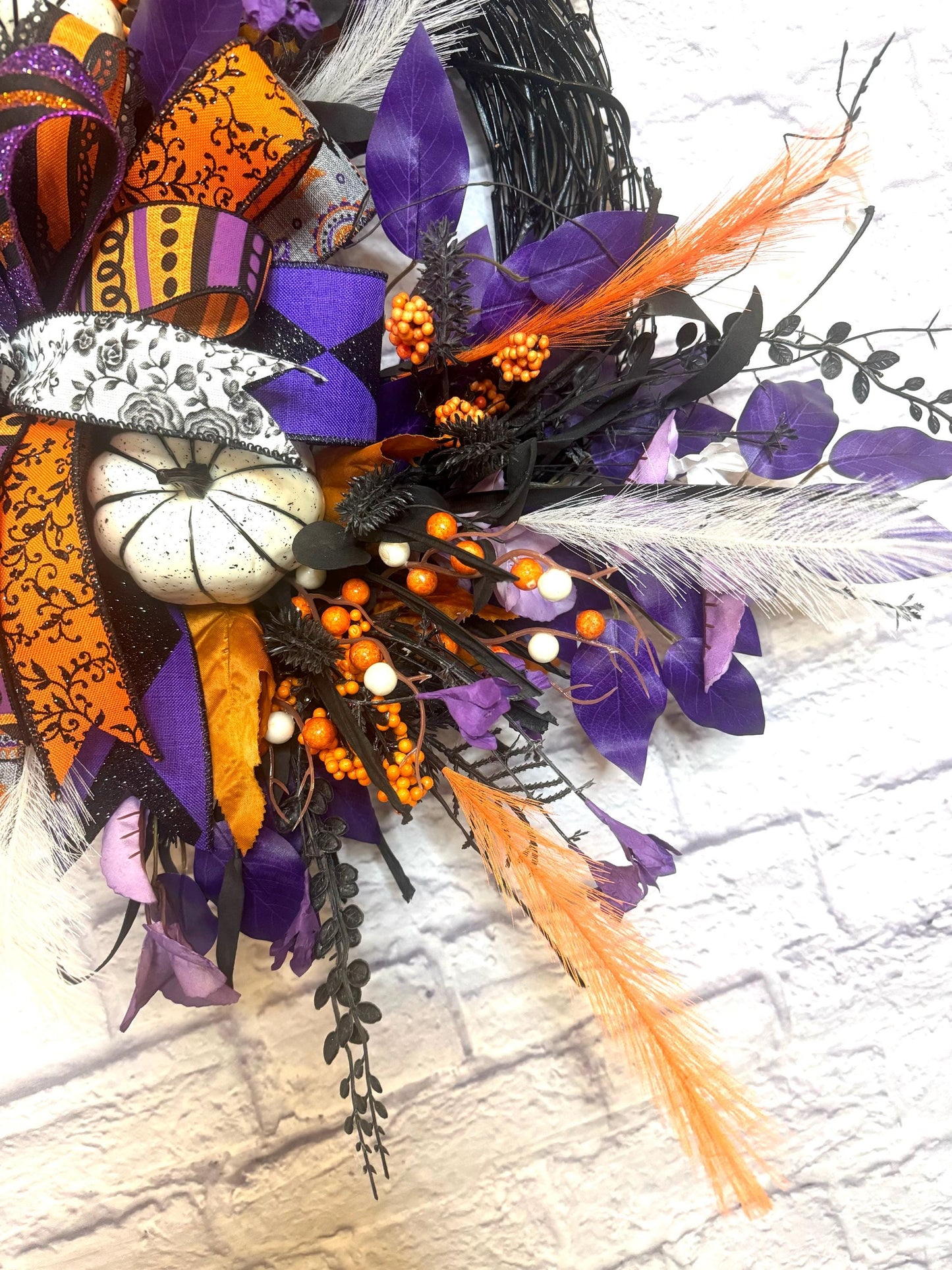 Halloween Grapevine Wreath, Gothic Halloween Wreath, Gothic Halloween Decoration, Gothic Halloween Porch Decor, Gothic Halloween Door Hanger