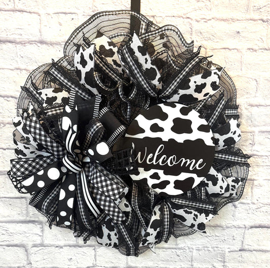 Cow Print Welcome Wreath, Black and White Cow Print Welcome Wreath, Cow Print Welcome Door Hanger, Cow Print Home Decor, Cow Print Decor