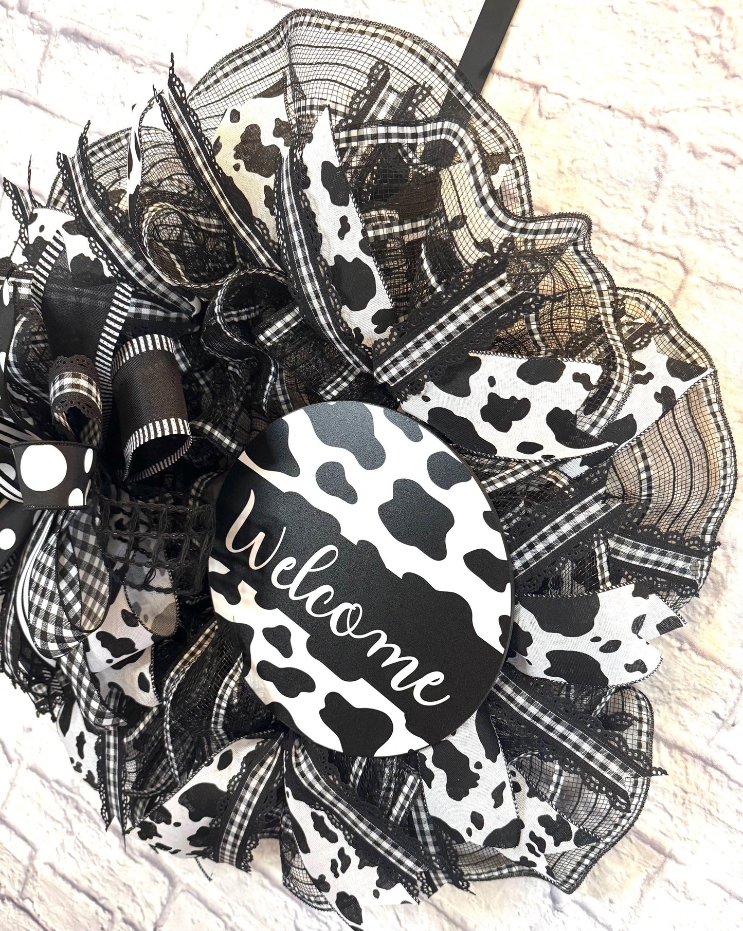 Cow Print Welcome Wreath, Black and White Cow Print Welcome Wreath, Cow Print Welcome Door Hanger, Cow Print Home Decor, Cow Print Decor
