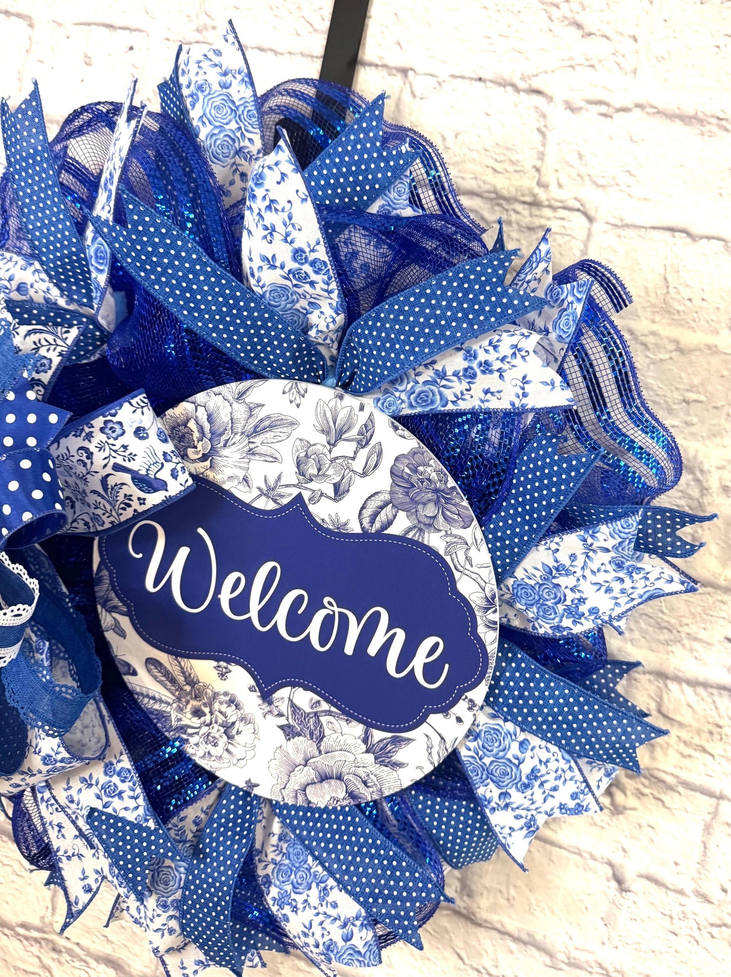Blue and White Welcome Wreath, Blue and White Welcome Door Hanger, Welcome Wreath for Front Door, Blue and White Porch Decor, Welcome Decor