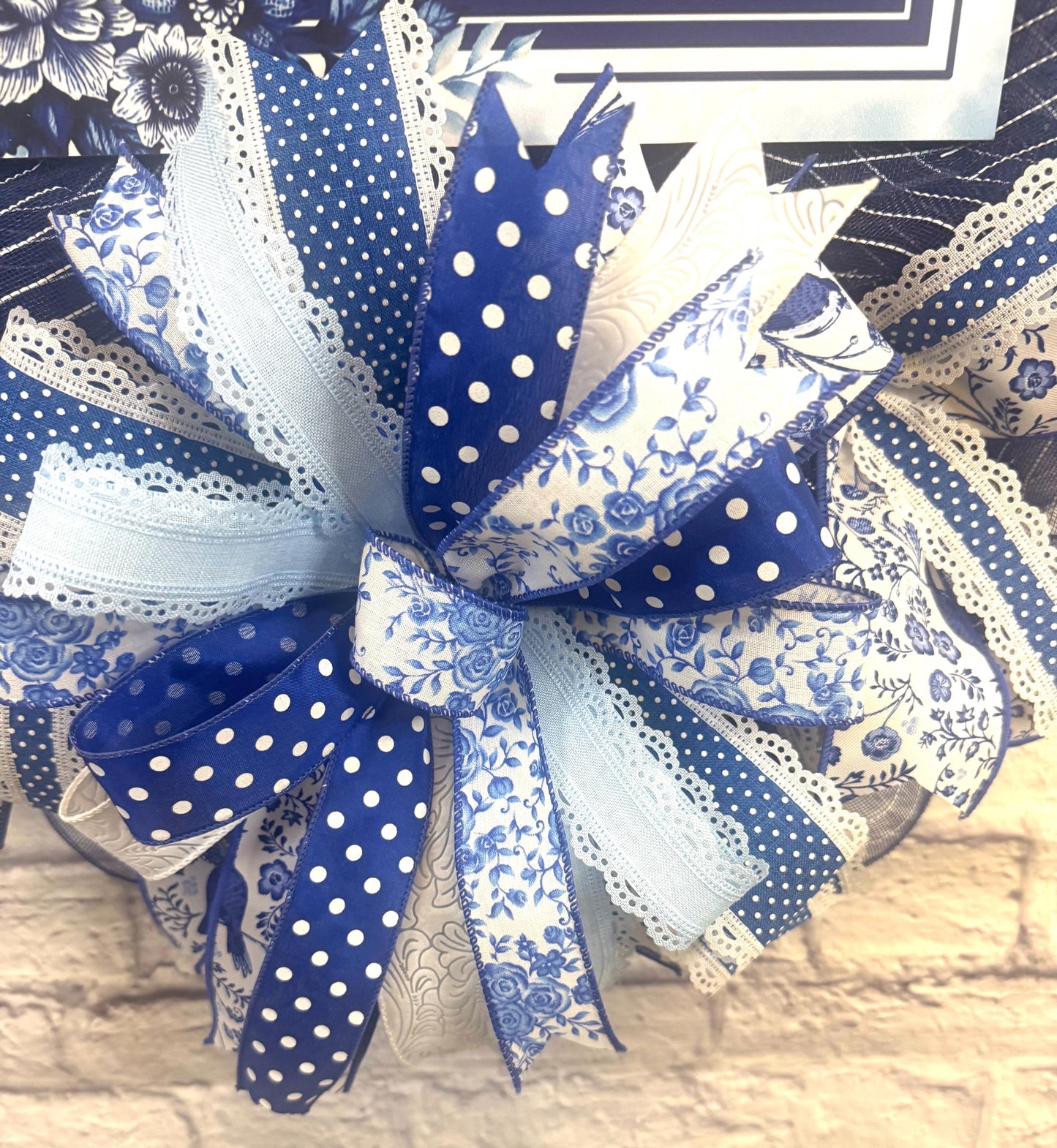 Blue and White Welcome Floral Sign, Blue and White Welcome Wreath, Welcome Door Hanger, Welcome Porch Sign, Blue and White Welcome Decor