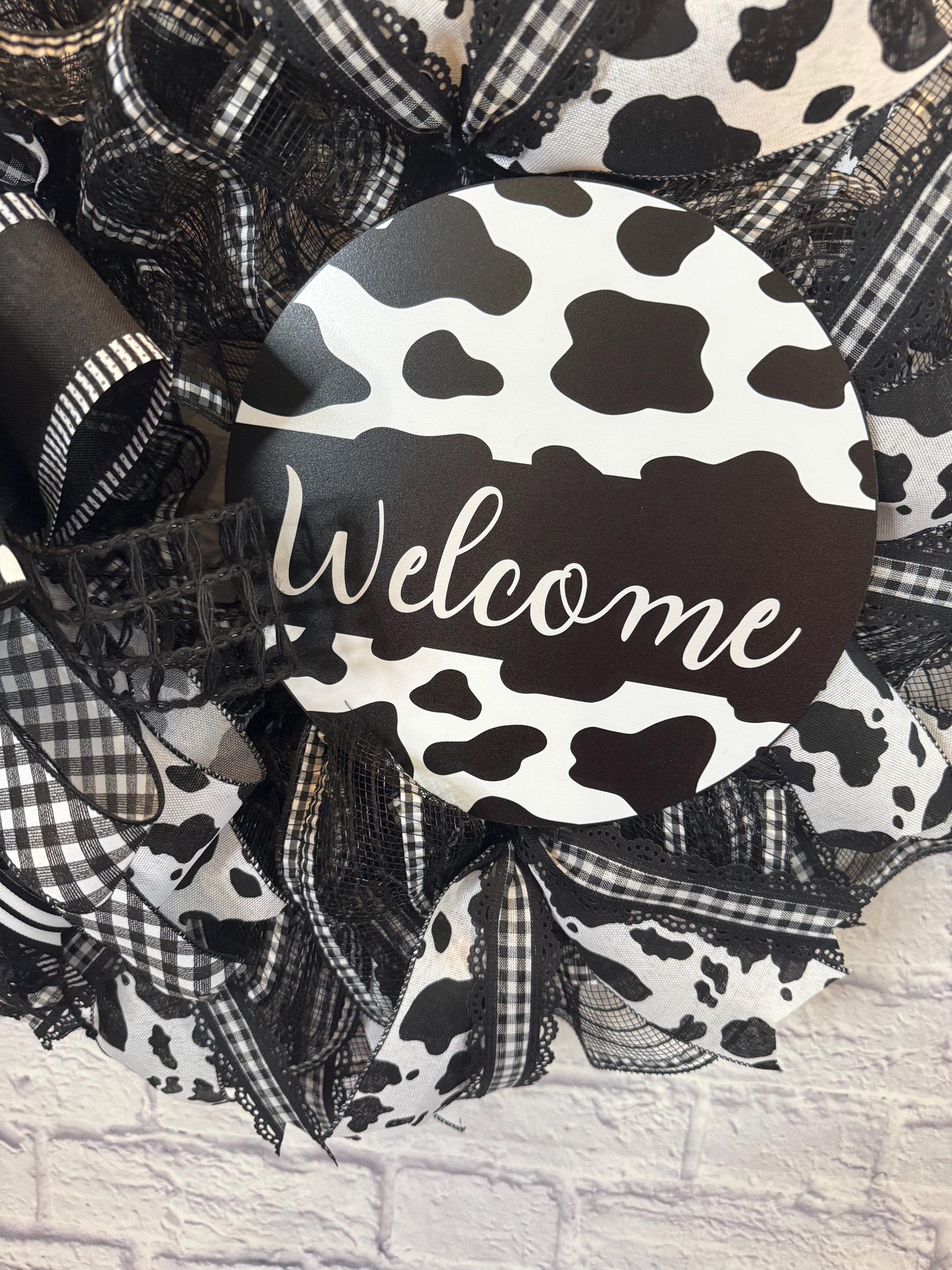 Cow Print Welcome Wreath, Black and White Cow Print Welcome Wreath, Cow Print Welcome Door Hanger, Cow Print Home Decor, Cow Print Decor
