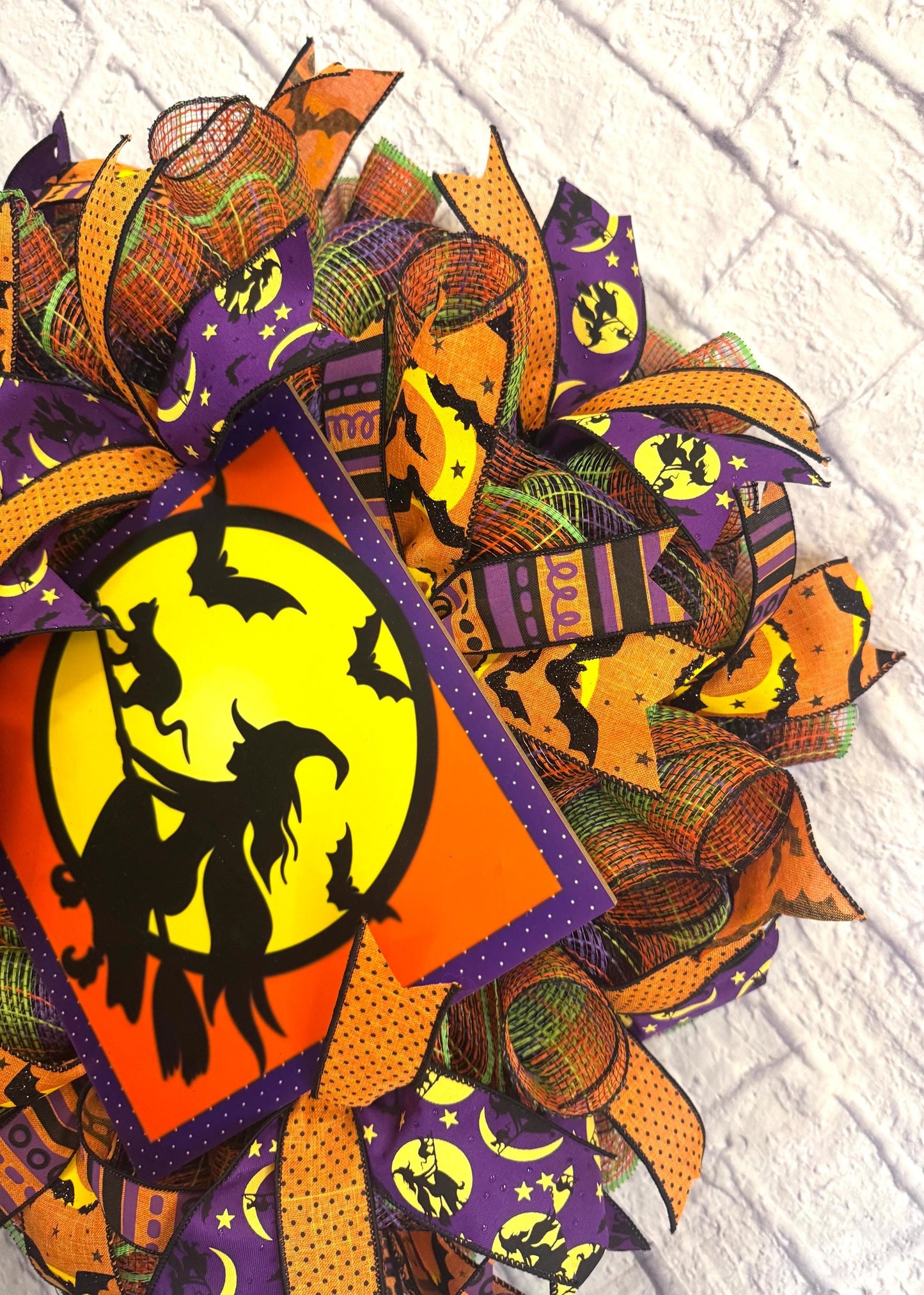 Halloween Witch Wreath for Front Door, Witch Door Hanger, Halloween Witch Door Hanger, Halloween Witch Porch Decor, Halloween Witch Sign