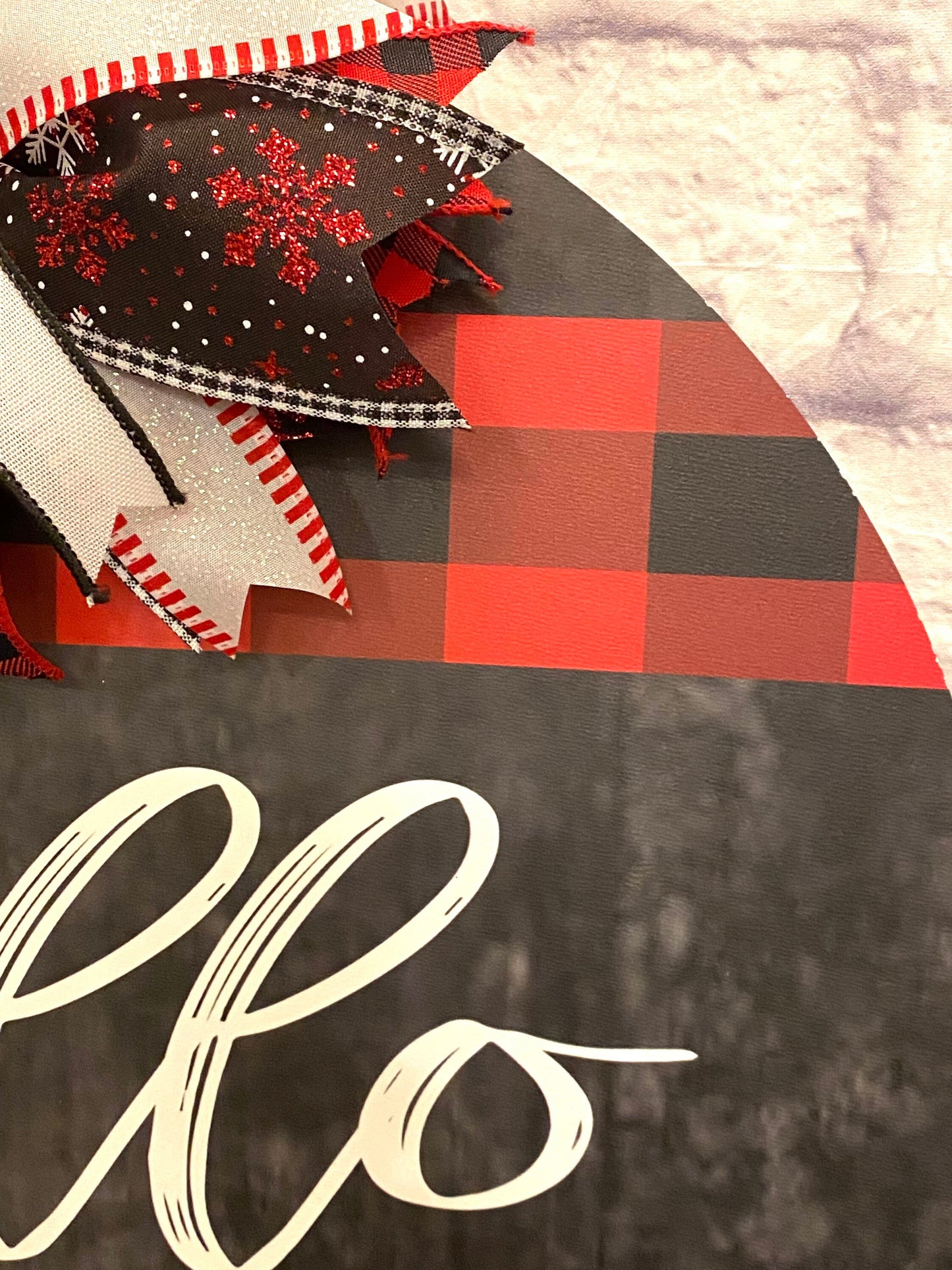 Rustic Winter Buffalo Plaid Hello Door Hanger for Door, Winter Buffalo Plaid Hello Door Hanger for Porch, Black & Red Winter Hello Sign