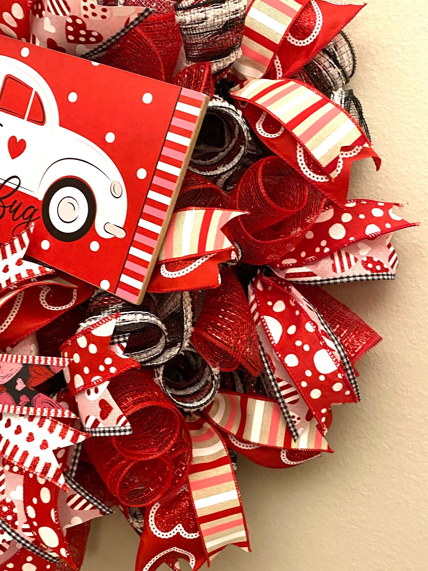 Red and Black Love Bug Valentines Wreath for Door, Love Bug Valentines Wreath for Porch, Red and Black Valentines Decoration for Home