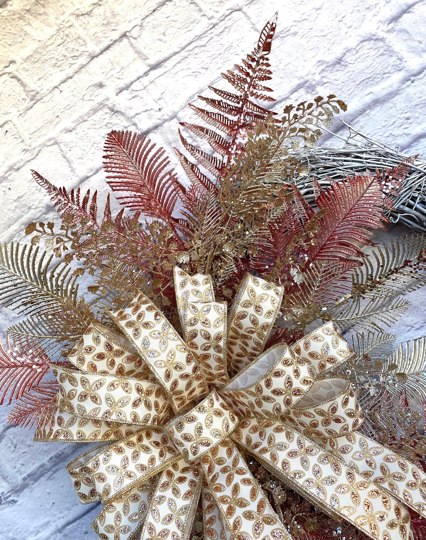 Winter Grapevine Wreath, Rose Gold Winter Wreath, Winter Gold Grapevine Wreath, Rose Gold Home Decoration, Winter Grapevine Wreath for Door