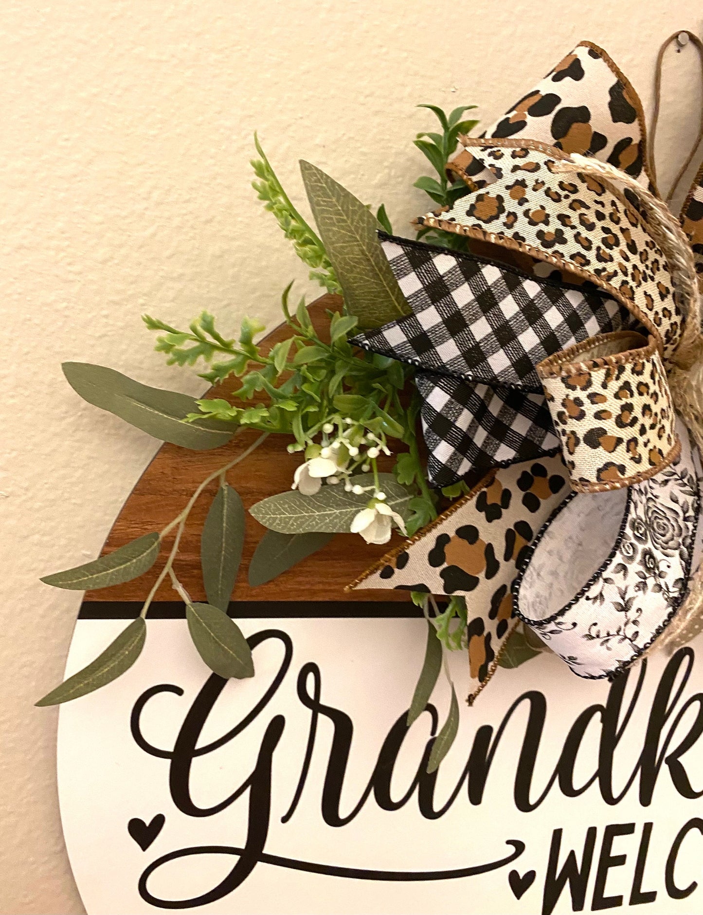 Grandkids Welcome, Welcome Door Hanger, Leopard Print Door Hanger, Leopard Print Home Decor, Welcome Home Decor, Welcome Porch Decor