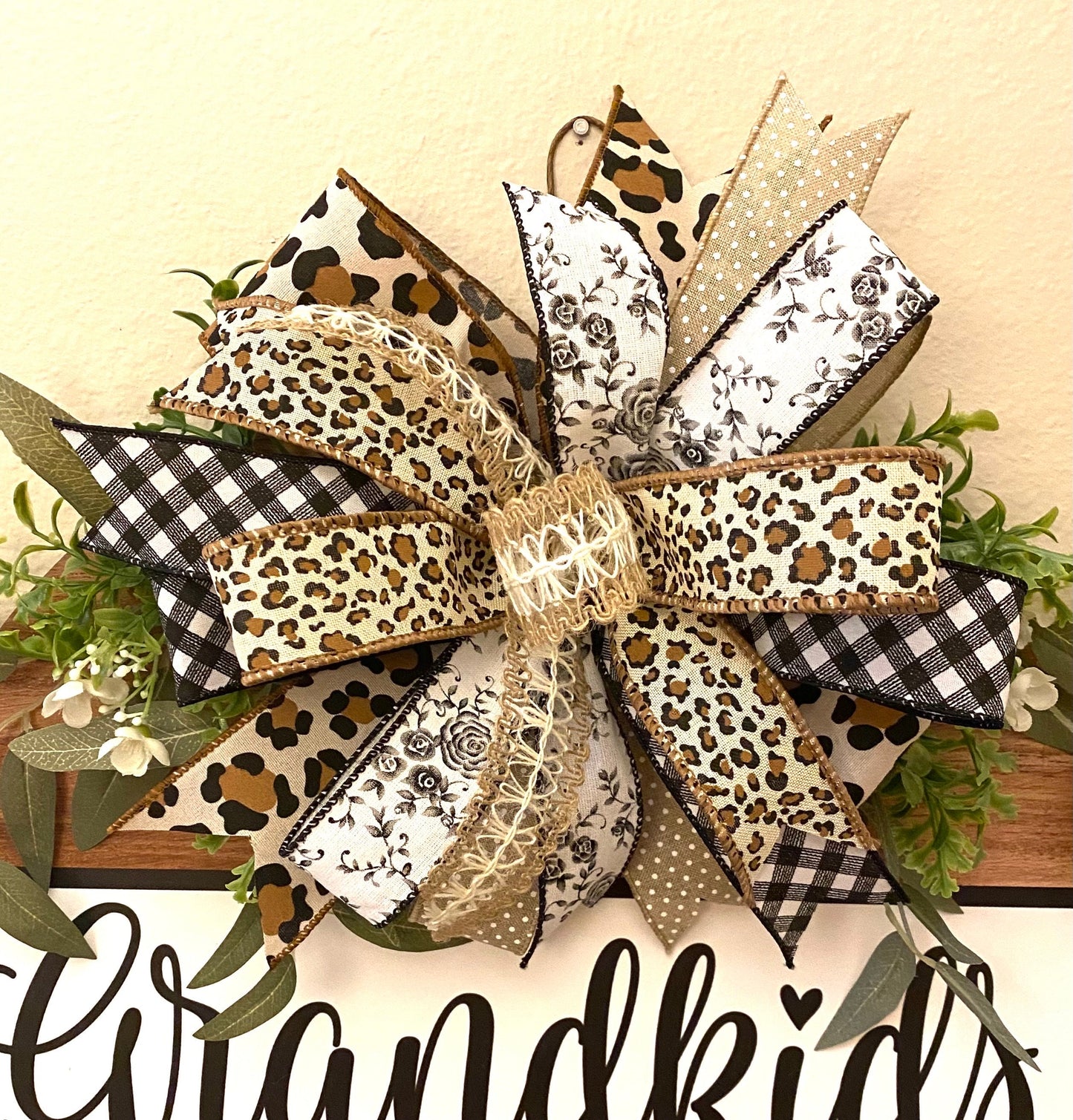 Grandkids Welcome, Welcome Door Hanger, Leopard Print Door Hanger, Leopard Print Home Decor, Welcome Home Decor, Welcome Porch Decor