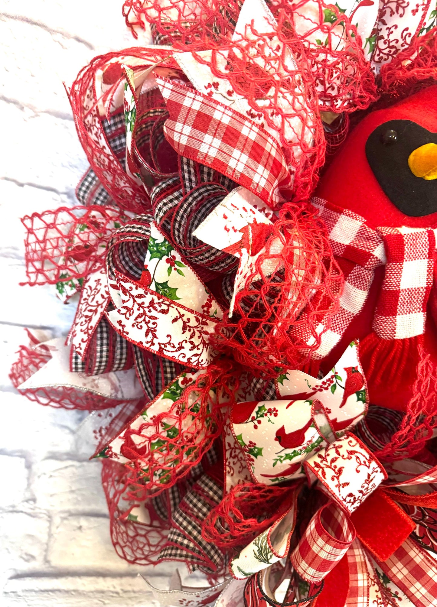 Winter Cardinal Wreath, Cardinal Wreath for Door, Winter Cardinal Home Decor, Cardinal Door Hanger, Festive Cardinal Christmas Wreath