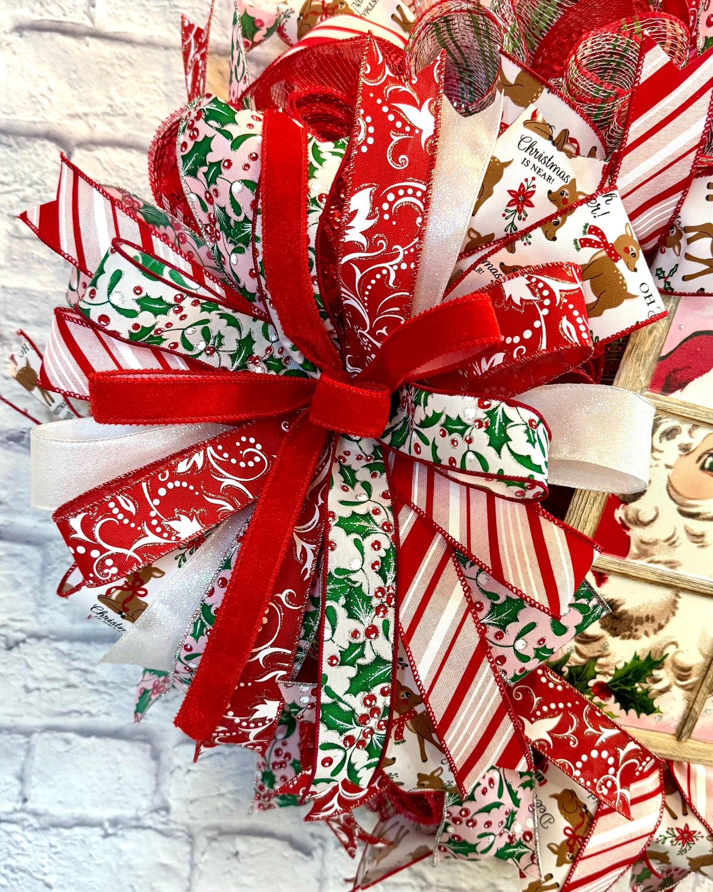 Christmas Santa Wreath, Vintage Santa Christmas Wreath, Vintage Reindeer Christmas Wreath, Christmas Wreath For Front Door, Christmas Santa